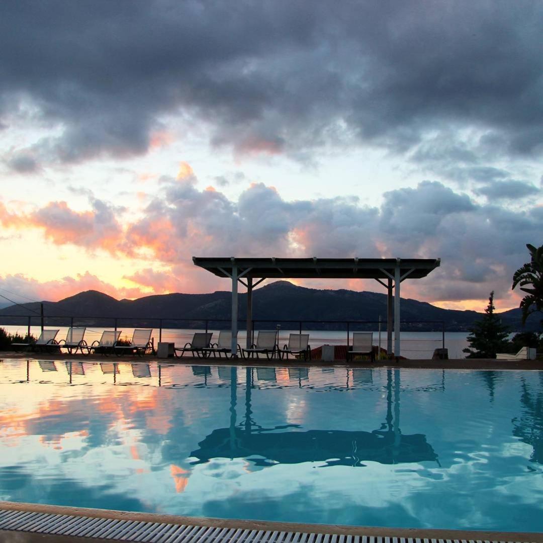 Thalassa Hotel & Spa Paleros Exterior foto